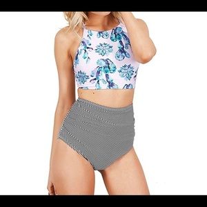 NWOT super cute swim top!